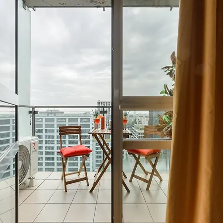 With Views Апартаменти